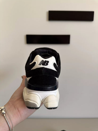 N B Sneakers 9060