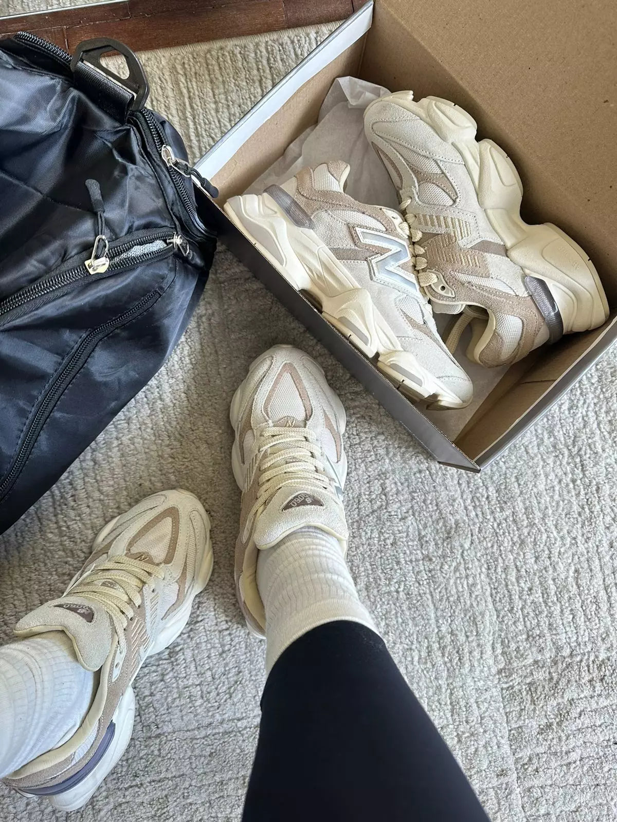 N B Sneakers 9060