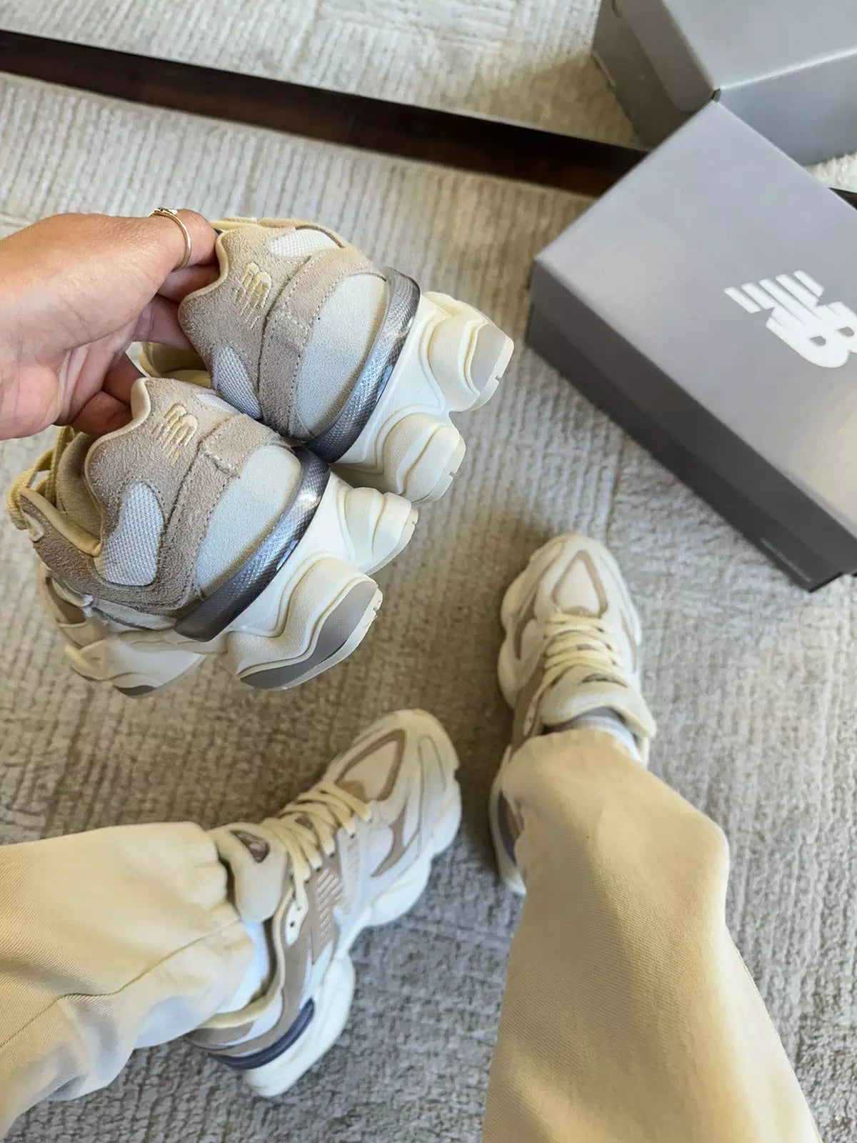 N B Sneakers 9060